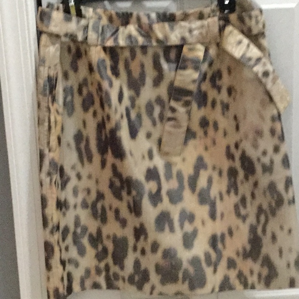 Leopard skirt